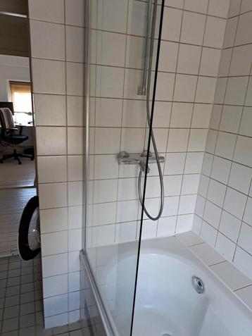 Douche/ bad glaswand beschikbaar voor biedingen