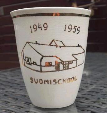 Beker Suomischool Gouda, Huis en Inrichting, Keuken | Servies, Nieuw, Ophalen of Verzenden