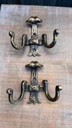 2 Vintage/ brocante  kledinghaken, Huis en Inrichting, Woonaccessoires | Kapstokken, Ophalen, Gebruikt, Wandhaken, Minder dan 100 cm