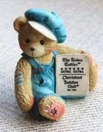 Beeldje  Beer The Town Tattler Cherished Teddies Club 1995, Verzamelen, Ophalen of Verzenden, Zo goed als nieuw, Overige typen