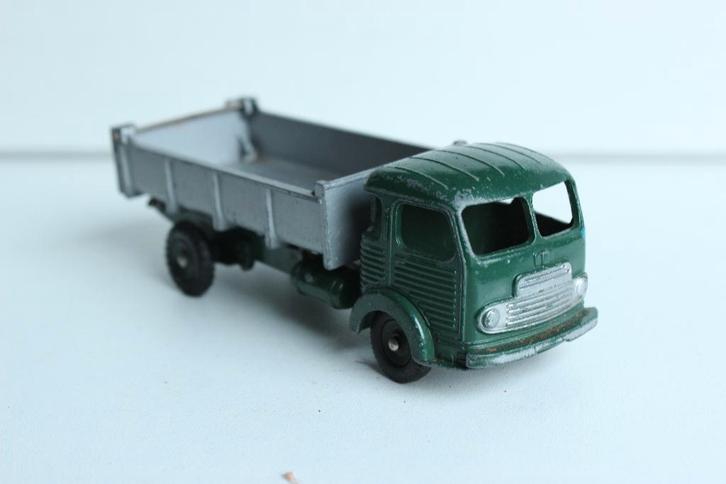 Dinky Toys France - 33 - Simca Cargo, Hobby en Vrije tijd, Modelauto's | 1:43, Gebruikt, Bus of Vrachtwagen, Dinky Toys, Ophalen of Verzenden