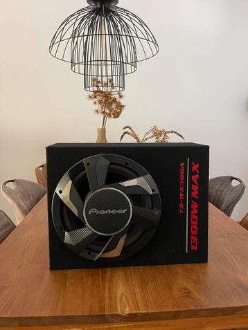 Pioneer 1300W Max beschikbaar voor biedingen