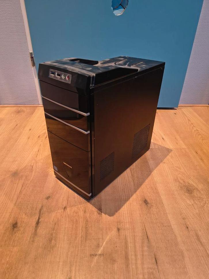 Game/werk pc, Computers en Software, Desktop Pc's, Gebruikt, 3 tot 4 Ghz, SSD, 8 GB, Met videokaart, Ophalen