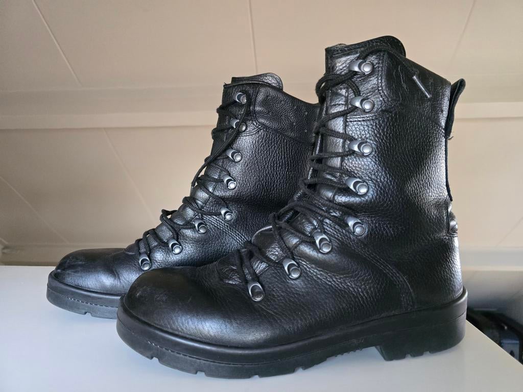 Defensie laarzen – mt. 44 - hoogwaardige kwaliteit- nieuwsta, Kleding | Heren, Schoenen, Zwart, Boots, Ophalen of Verzenden, Zo goed als nieuw