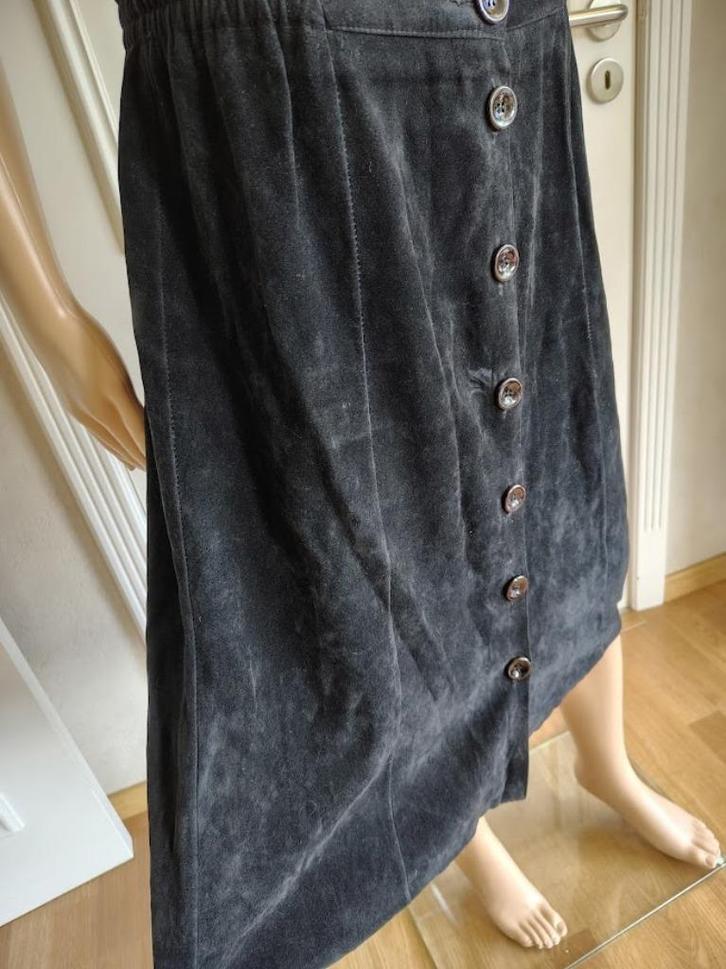 vintage fluwelen ? floeren ? rok, Kleding | Dames, Rokken, Zo goed als nieuw, Maat 42/44 (L), Onder de knie, Verzenden