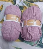 2 bollen wol roze, Hobby en Vrije tijd, Breien en Haken, Ophalen of Verzenden, Nieuw, Breien of Haken, Wol of Garen