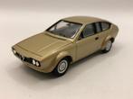 Solido 1305 Alfa Romeo Alfetta GTV goudkleur -GOED- M26, Hobby en Vrije tijd, Modelauto's | 1:43, Gebruikt, Auto, Solido, Ophalen of Verzenden