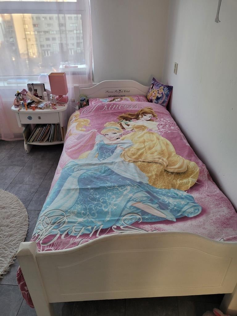 Eenpersoonsbed met prinsessen thema, Gebruikt, 70 tot 85 cm, Ophalen of Verzenden, Lattenbodem