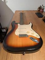 Fender Squier Bullet Stratocaster, Muziek en Instrumenten, Snaarinstrumenten | Gitaren | Elektrisch, Ophalen, Gebruikt, Solid body
