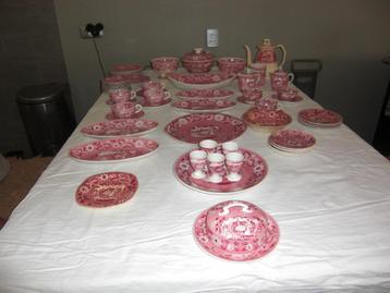 Prachtig oud servies Ceramique Societe Maestricht Kerst!!!!! beschikbaar voor biedingen