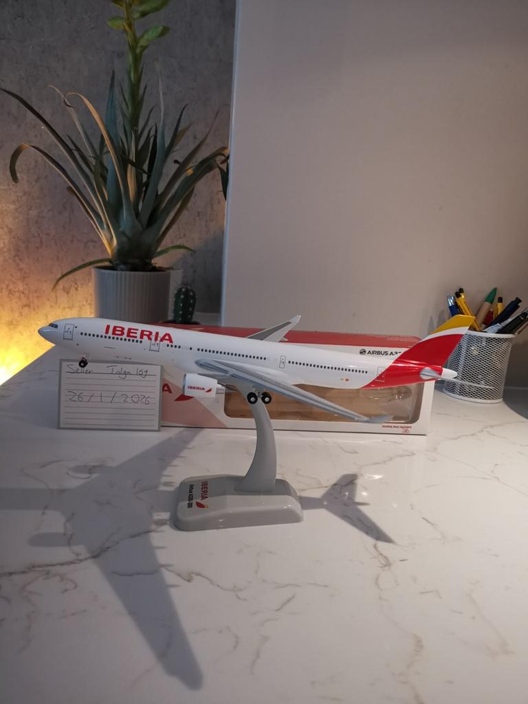 Iberia A330-300 Hogan Wings 1:200, Overige merken, 1:200 of kleiner, Nieuw, Ophalen of Verzenden
