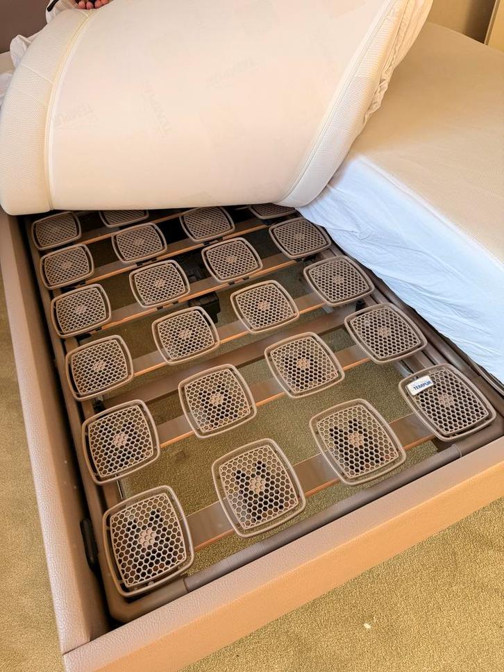 Compleet Tempur bed, elektrisch verstelbaar!, Huis en Inrichting, Slaapkamer | Bedden, Zo goed als nieuw, Tweepersoons, 160 cm