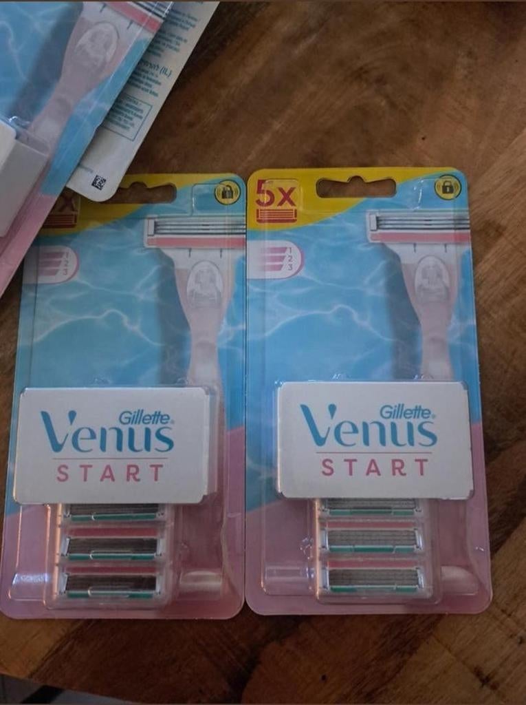 50x Gillette Venus Start Scheermesjes - Nieuw in verpakking, Ophalen of Verzenden, Nieuw, Overige typen