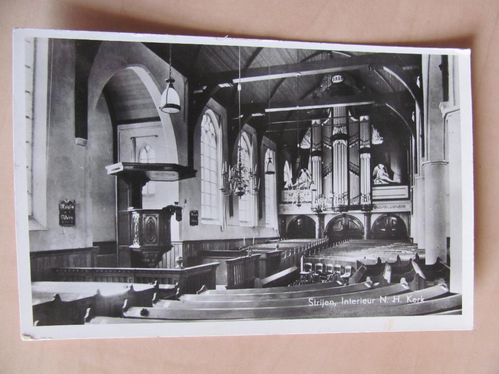 Strijen 1962 interieur N.H. Kerk, Ophalen of Verzenden, 1960 tot 1980, Gelopen, Zuid-Holland