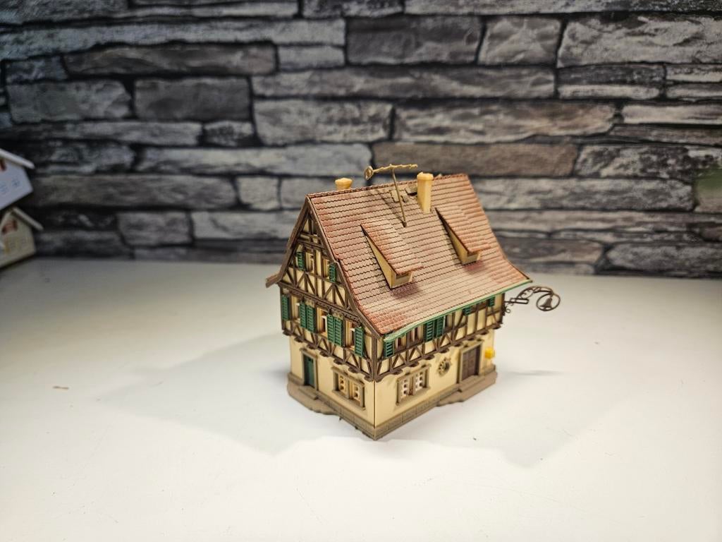 Vakwerkhuis Duits huis N spoor modeltrein 1:160, Overige merken, Gebruikt, Gelijkstroom of Wisselstroom, Brug, Tunnel of Gebouw
