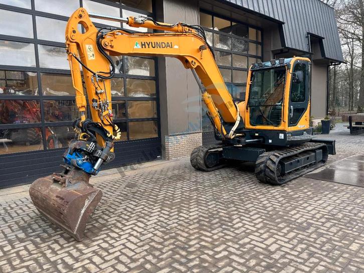 Hyundai Robex 80 CR-9 (bj 2011), Zakelijke goederen, Machines en Bouw | Kranen en Graafmachines, Graafmachine