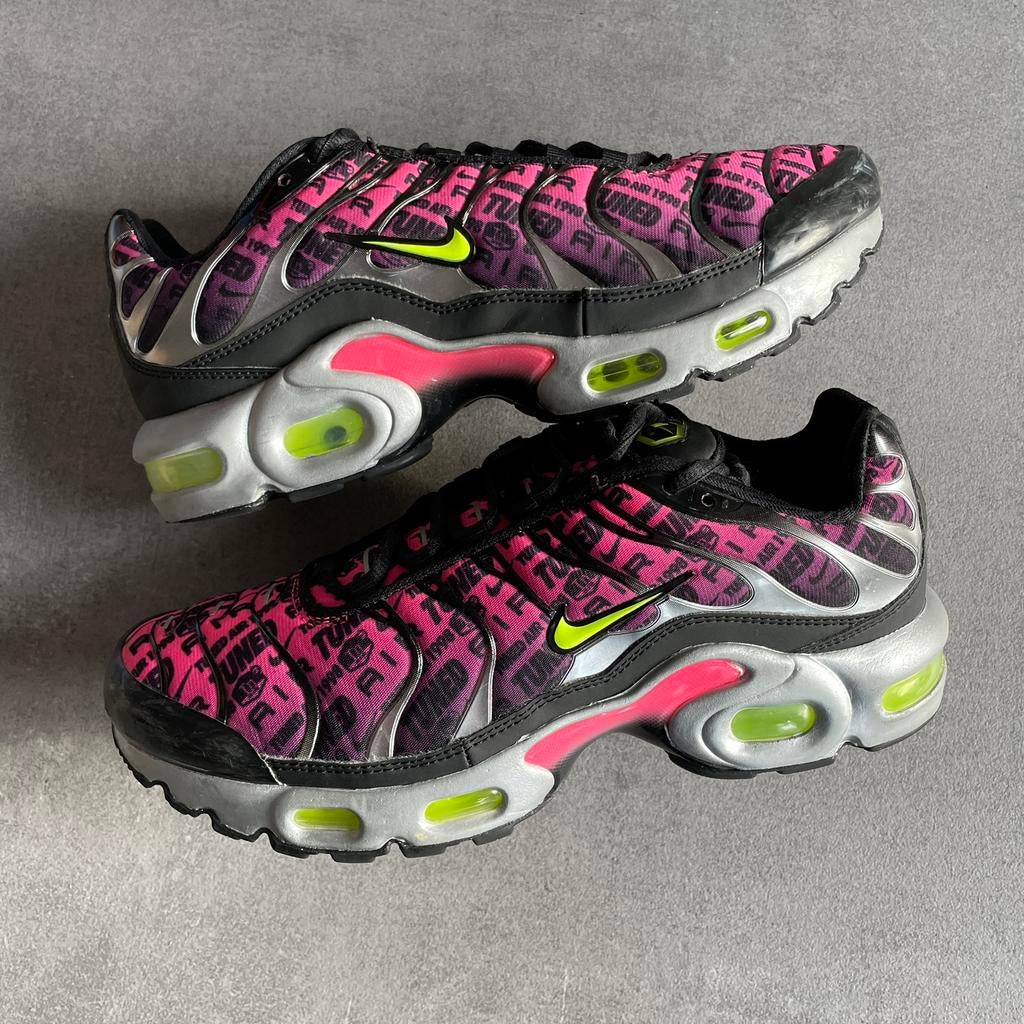Nike Air Max Plus Mercurial XXV 'Hyper Pink Volt' Tn 40, Kleding | Heren, Schoenen, Zwart, Ophalen of Verzenden, Sneakers of Gympen