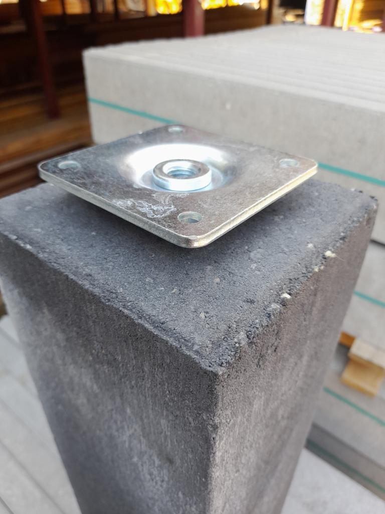 Betonpoer zwart / antraciet met stelplaat (*), Niet ingevuld, Nieuw, Niet ingevuld, Niet ingevuld