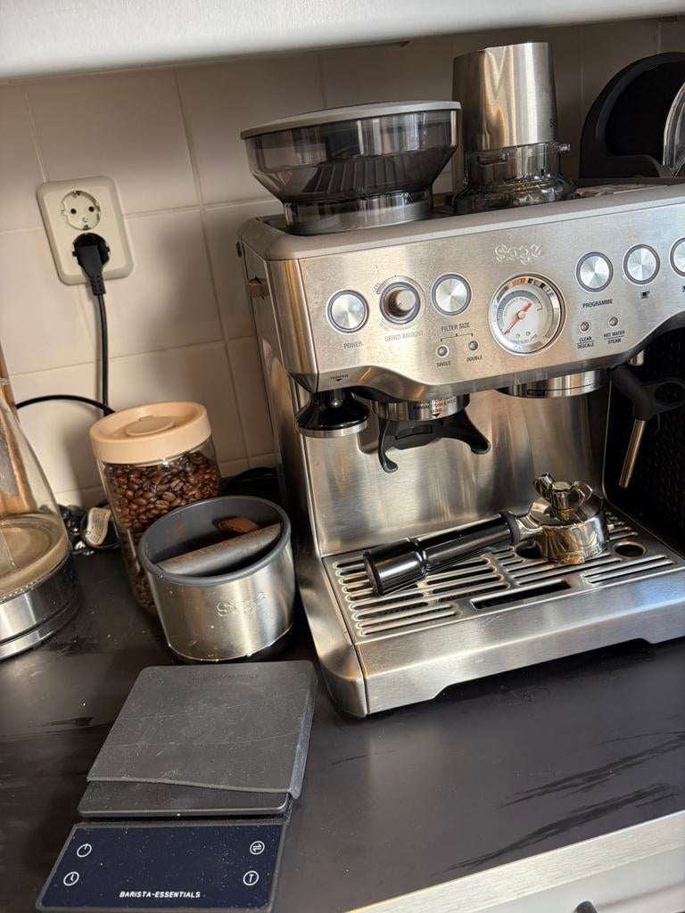 Sage barista express inclusief accessoires., Witgoed en Apparatuur, Koffiezetapparaten, Zo goed als nieuw, Koffiebonen, Espresso apparaat