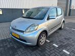 SIRION 1.3 AIRCO NIEUWE APK!! GROOTSCHERM CARPLAY, Voorwielaandrijving, 4 cilinders, Sirion, Handgeschakeld