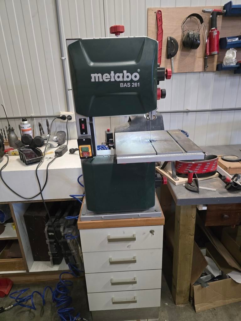 Metabo BAS 261 lintzaag, Doe-het-zelf en Verbouw, Ophalen, Minder dan 600 watt, Lintzaag, 70 mm of meer
