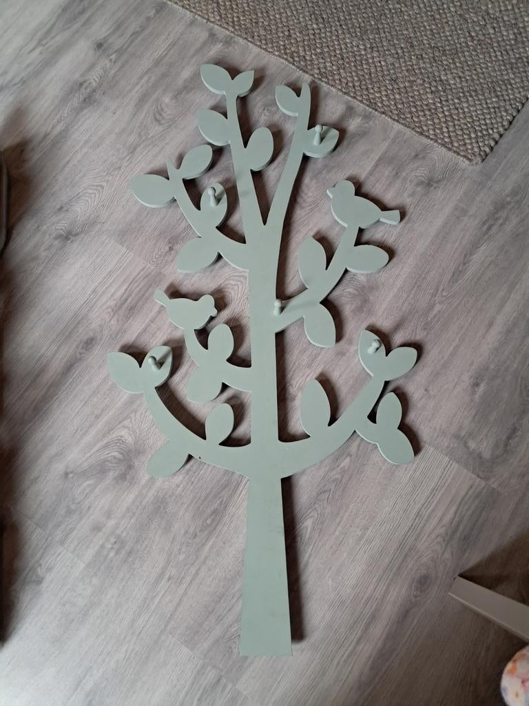 Leuke houten kinderkapstok in boomvorm met vogeltjes, Ophalen, 100 tot 150 cm, Zo goed als nieuw, Kinderkapstok