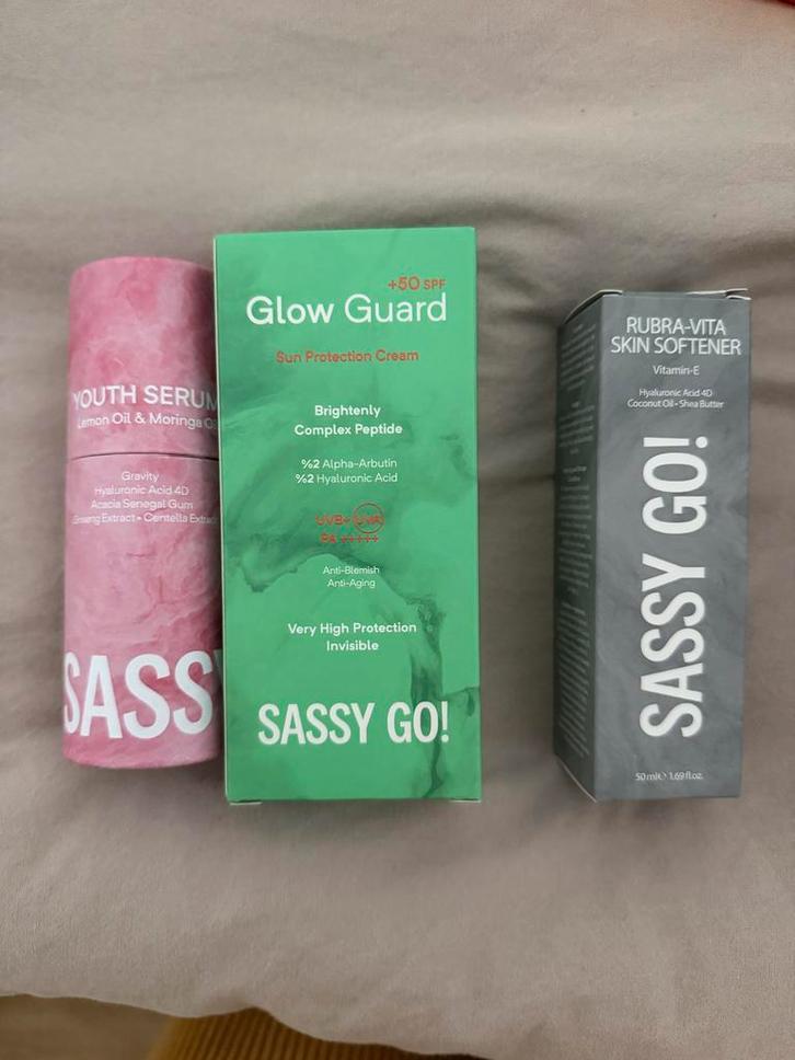 Sassy Go! Gezichtsverzorgingsset - 3 Producten, Sieraden, Tassen en Uiterlijk, Uiterlijk | Cosmetica en Make-up, Nieuw, Make-up