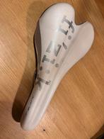 Fizik Aliante VS fietszadel - Wit, Fietsen en Brommers, Fietsonderdelen, Ophalen of Verzenden, Gebruikt, Racefiets, Zadel