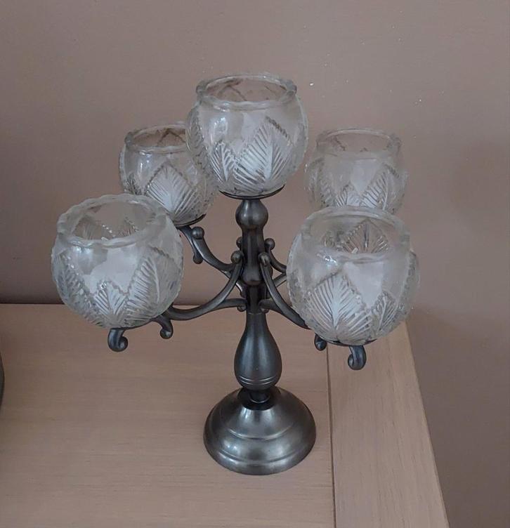 Tinnen kandelaar met 5 glazen houders voor waxinelichtjes, Antiek en Kunst, Antiek | Kandelaars, Glas, Ophalen of Verzenden