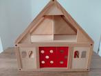 Te koop enig houten poppenhuis met 30 houten meubels, Ophalen of Verzenden, Zo goed als nieuw, Overige typen