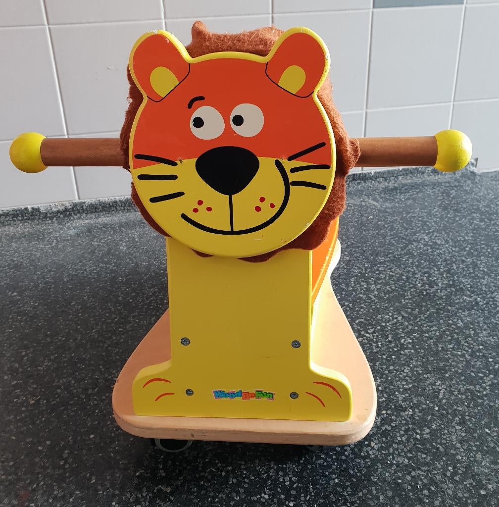 houten loopwagen leeuw, Ophalen, Zo goed als nieuw, Duw- of Trekspeelgoed