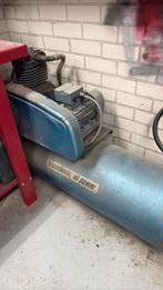 Compressor 200l krachtstroom 2cilinder, Doe-het-zelf en Verbouw, 100 liter of meer, Ophalen, Zo goed als nieuw