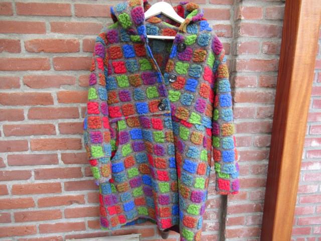 Fleurige tussen jas, Ophalen of Verzenden, Zo goed als nieuw