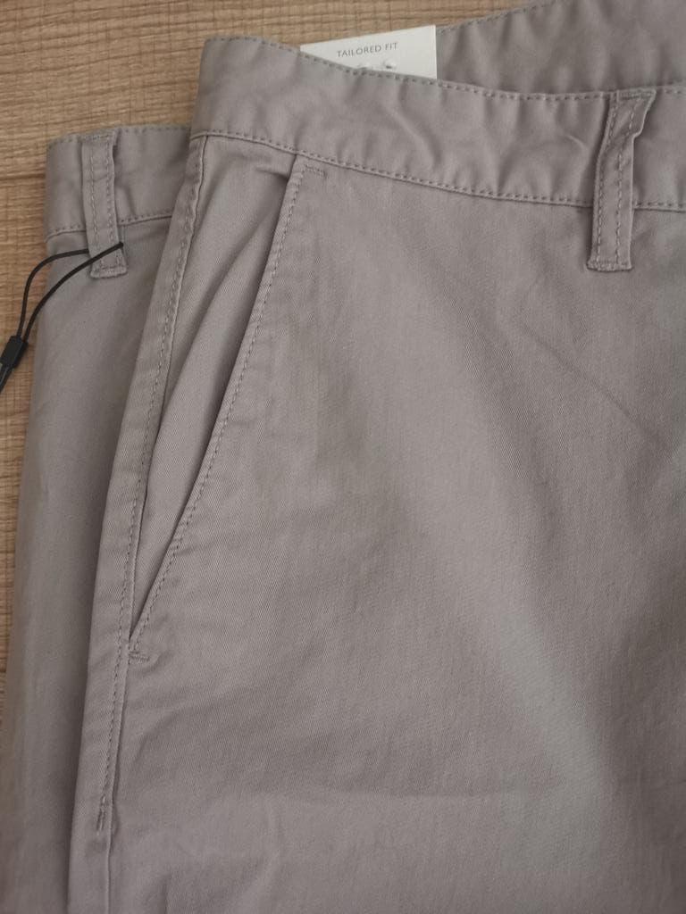 VAN GILS NIEUW Chino  maat  54, Maat 52/54 (L), Beige, Nieuw, Van Gils