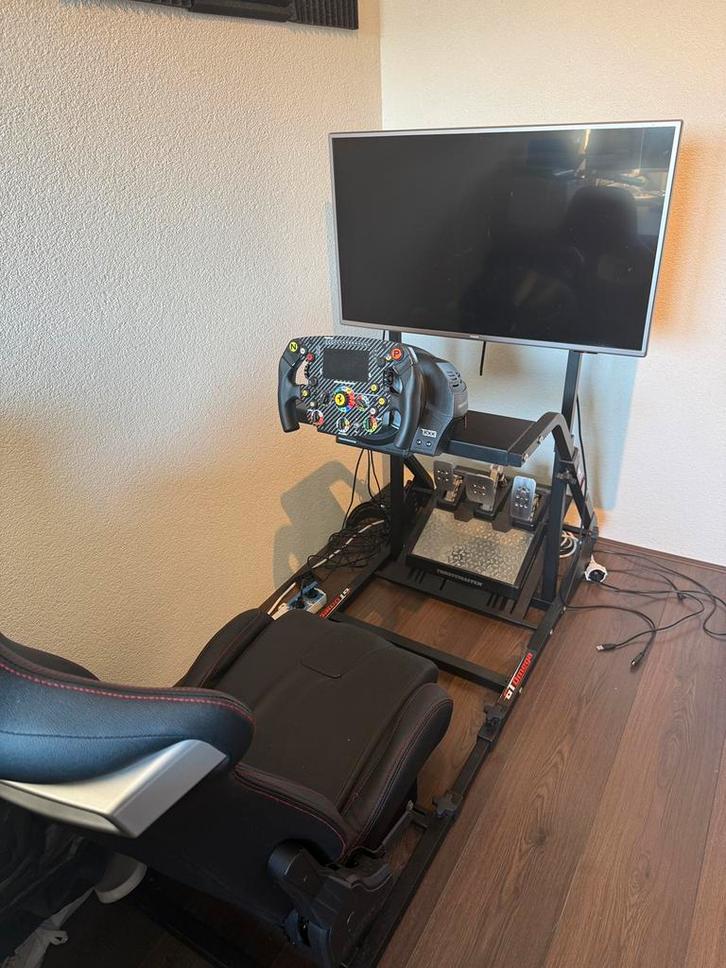 F1 Race Simulator (compleet), Spelcomputers en Games, Spelcomputers | Overige Accessoires, Zo goed als nieuw, Ophalen