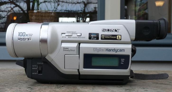 Sony Hi8 Digital8 Video8 ZELF DIGITALISEREN of overzetten ?, Audio, Tv en Foto, Videocamera's Digitaal, Zo goed als nieuw, Camera