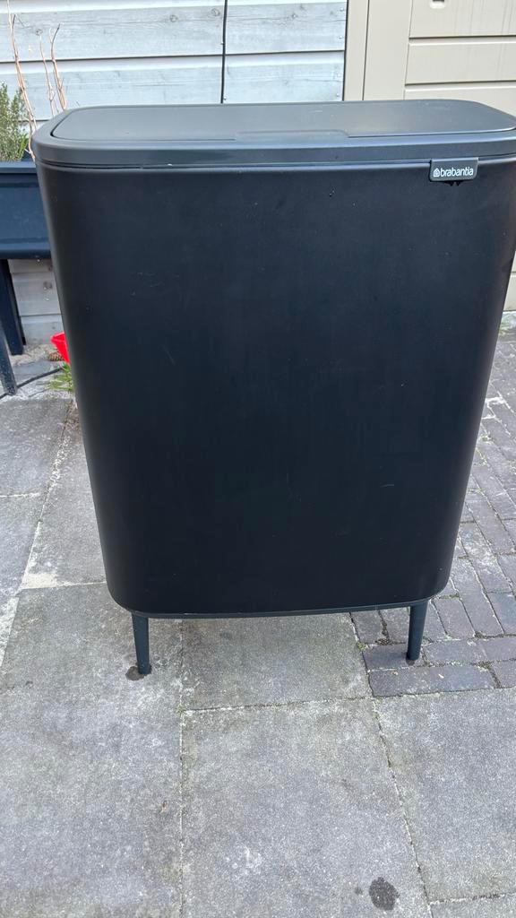 Brabantia Bo Touch Bin - Stijlvolle Afvalscheiding, Huis en Inrichting, Woonaccessoires | Prullenbakken, Gebruikt, Metaal, 50 tot 75 cm