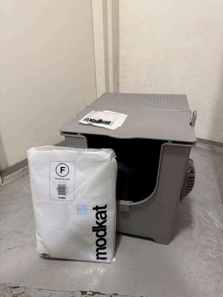 Modkat kattenbak, Dieren en Toebehoren, Kattenbakken, Ophalen, Gebruikt, Gesloten