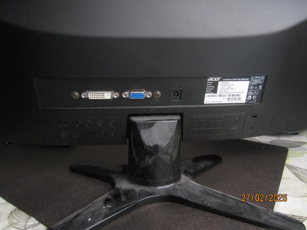 Acer LCD monitor, Draaibaar, Acer., Onbekend, 60 Hz of minder