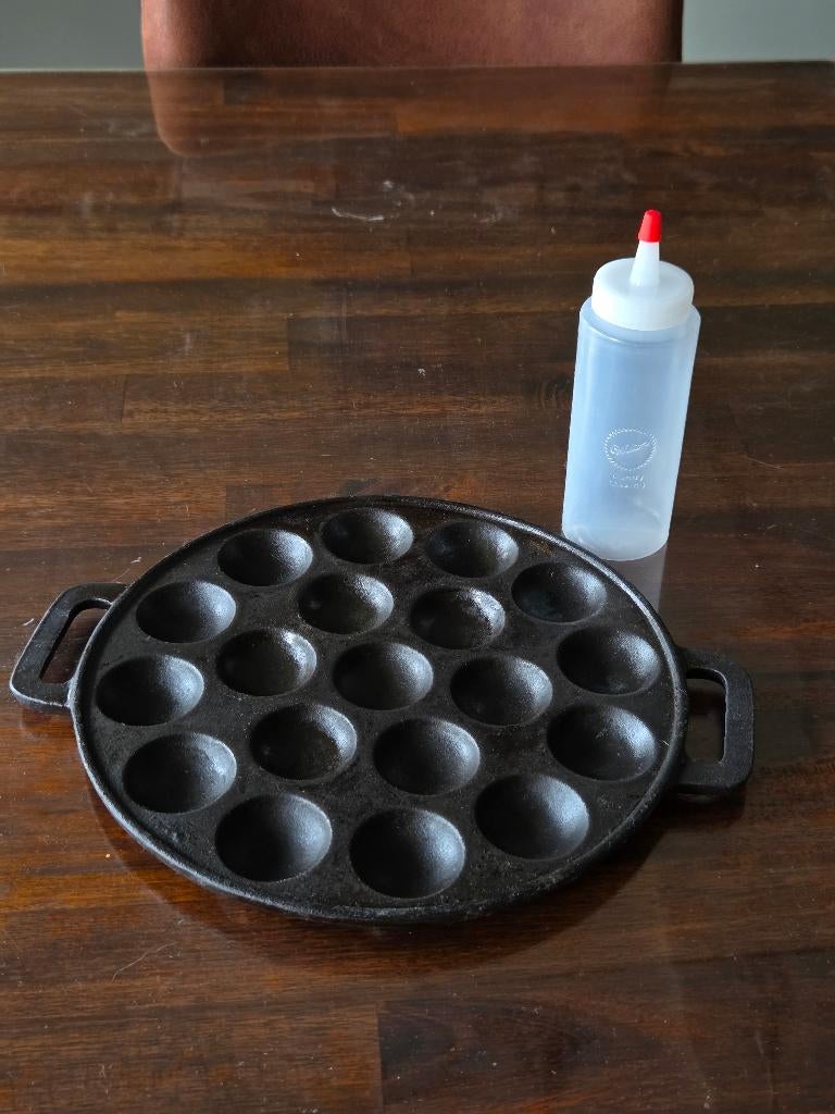 Poffertjespan, Huis en Inrichting, Keuken | Potten en Pannen, Ophalen, Zo goed als nieuw, Gietijzer, Overige typen