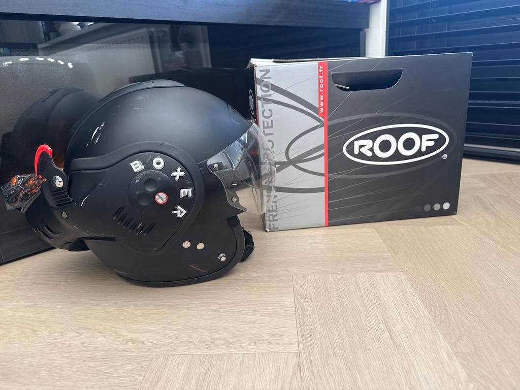 Roof Boxer V8 Helm - Maat XL, Motoren, Overige merken, Systeemhelm, Heren, XL