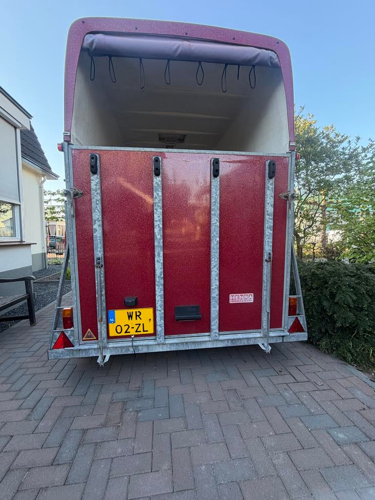 Henra 2 paards trailer, Dieren en Toebehoren, Ophalen of Verzenden, Gebruikt, Hout, 2-paards trailer