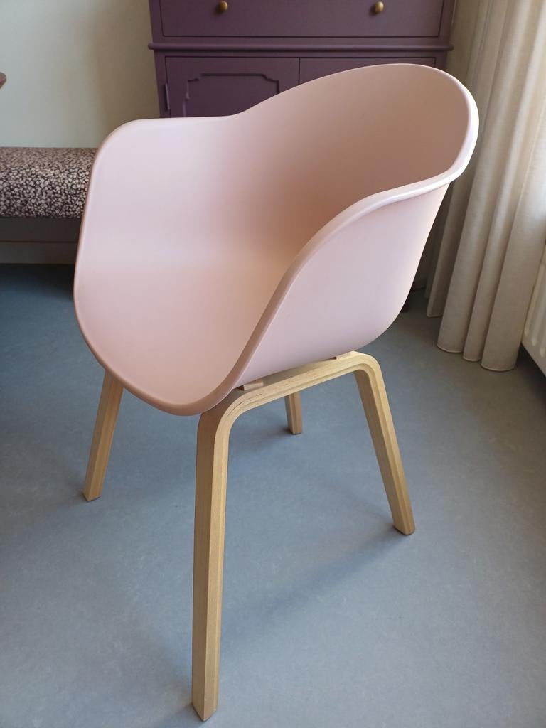 Roze eetkamer kuipstoel, Kinderen en Baby's, Kinderkamer | Tafels en Stoelen, Ophalen, Zo goed als nieuw, Stoel(en)