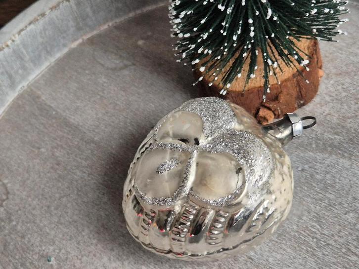 Vintage kerstbal hartje zilver 571, Diversen, Kerst, Gebruikt, Ophalen of Verzenden