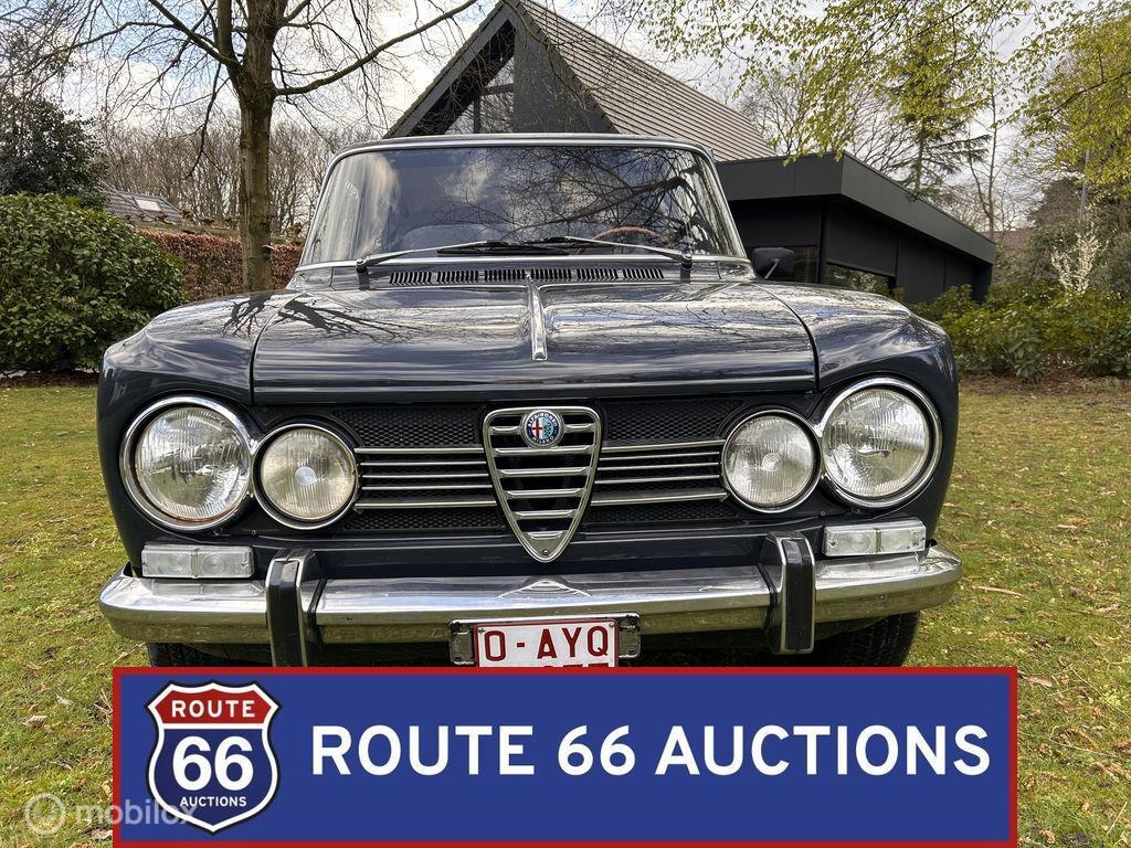 Alfa Romeo Giulia Super 1600 | 1972 | Route 66 Auctions, Auto's, Oldtimers, Overige carrosserieën, Zwart, Bedrijf, Handgeschakeld