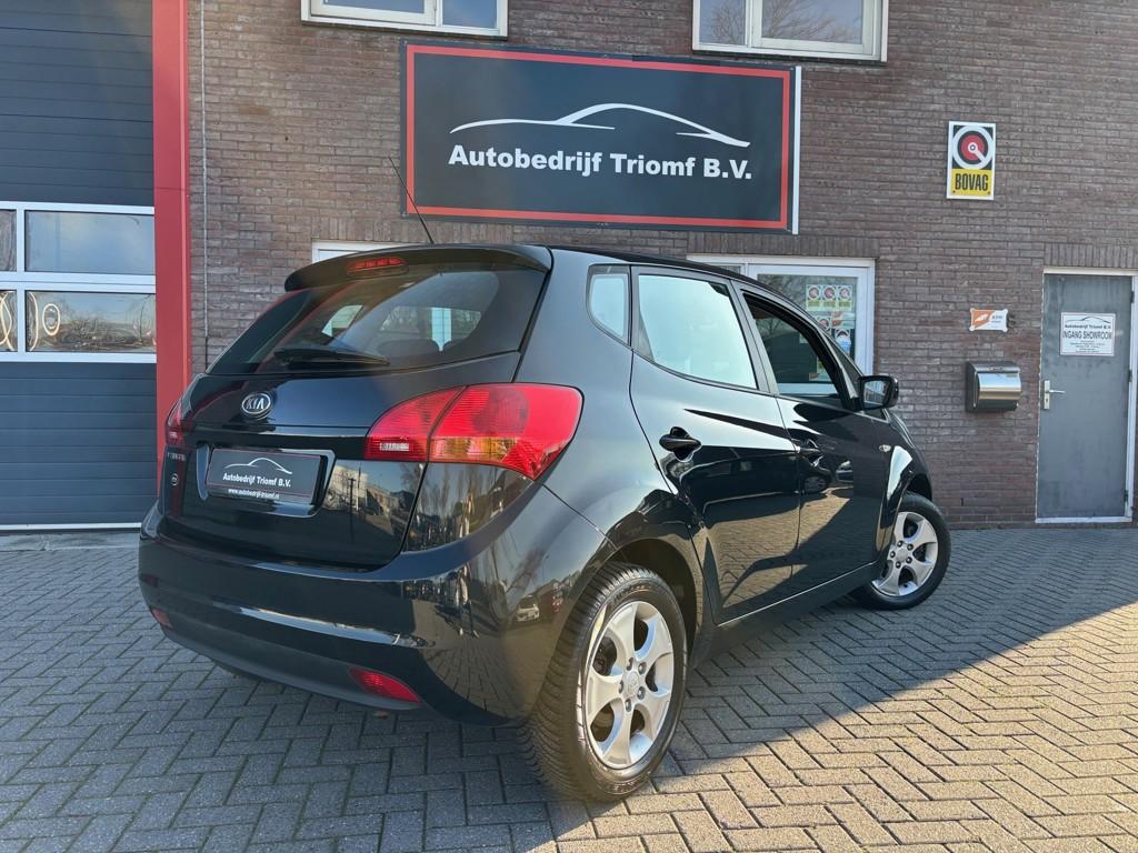 Kia Venga 1.4 - NAVIGATIE - AIRCO- STOELVERWARMING- LMV..!, Voorwielaandrijving, Stof, Gebruikt, 4 cilinders