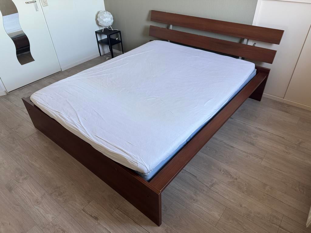 Tweepersoons bed met lattenbodem, Huis en Inrichting, Slaapkamer | Bedden, Ophalen, Gebruikt, Bruin, Tweepersoons