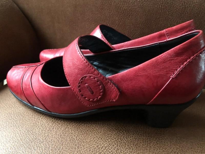 rode leren schoenen - Theresia M. 37 - nieuw, Kleding | Dames, Schoenen, Theresia M, Nieuw, Ophalen of Verzenden, Schoenen met hoge hakken