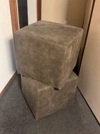 Set van 2 mooie nachtpoefjes - 46x46x46 cm, Huis en Inrichting