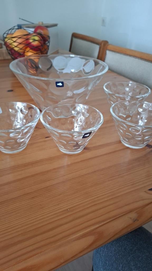 Leonardo Ciao waterglazen, set van 6, drinkglazen met getrokken steel, vaatwasmachinebestendige sapkelk, hoogte 13 cm, 300 ml, 061453